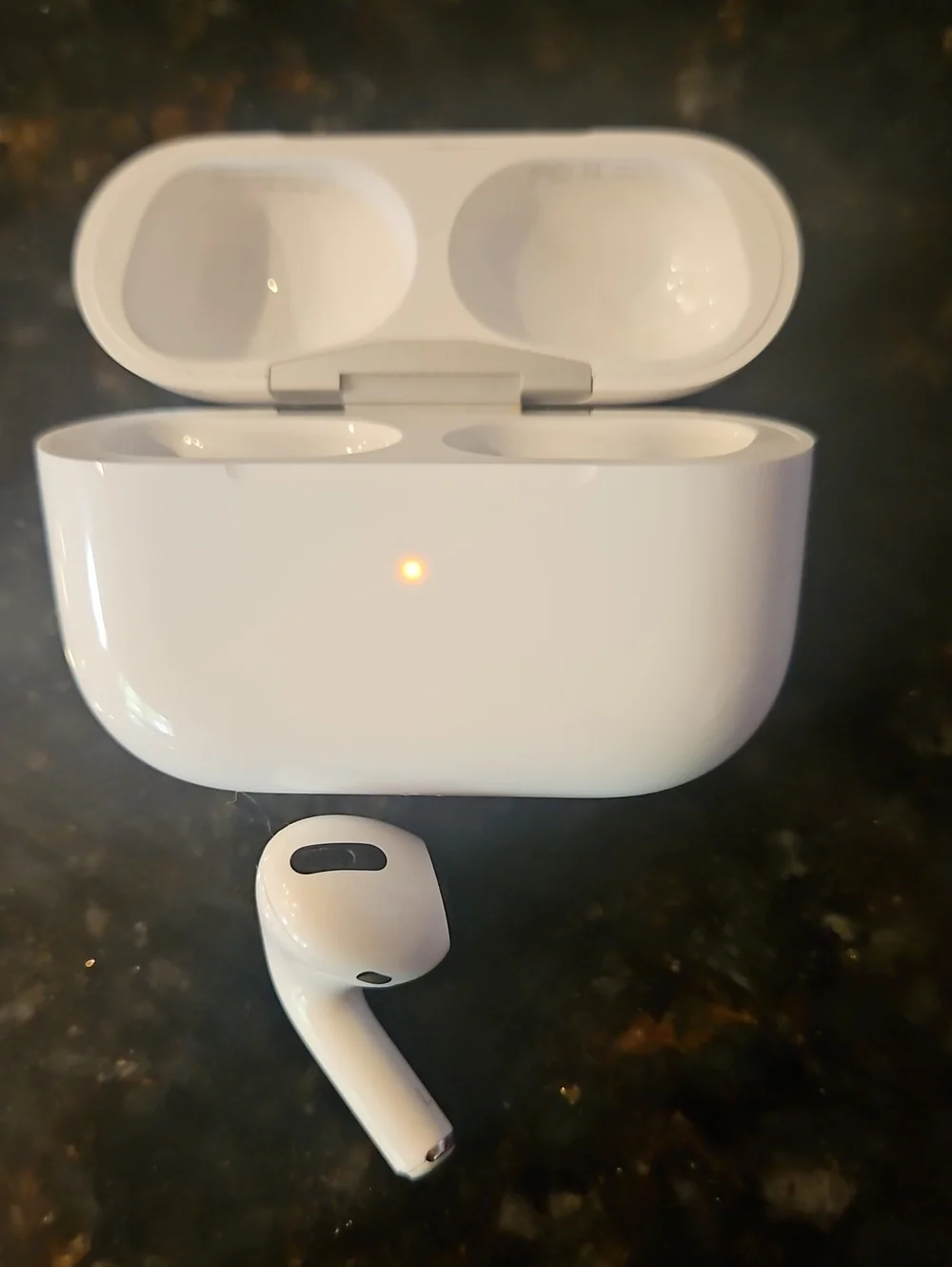 Apple airpods pro